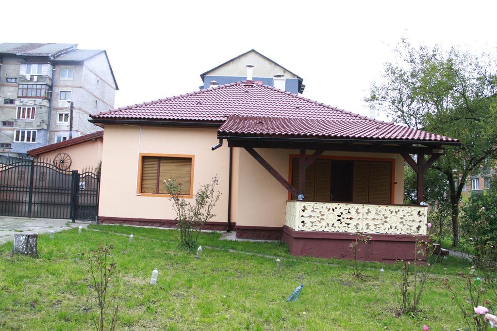 La Mihai Lupeni  Экстерьер фото