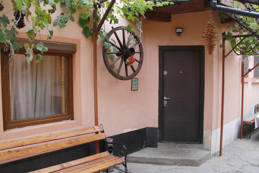 La Mihai Lupeni  Экстерьер фото